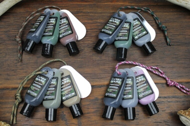 15 items you should have in your deer hunting pack | Carbomask Face Paint